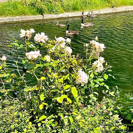 Amazing Location - City Of London- 2 Bedroom Stunning Canal View House With Private Garden,Parking & Balcony Экстерьер фото