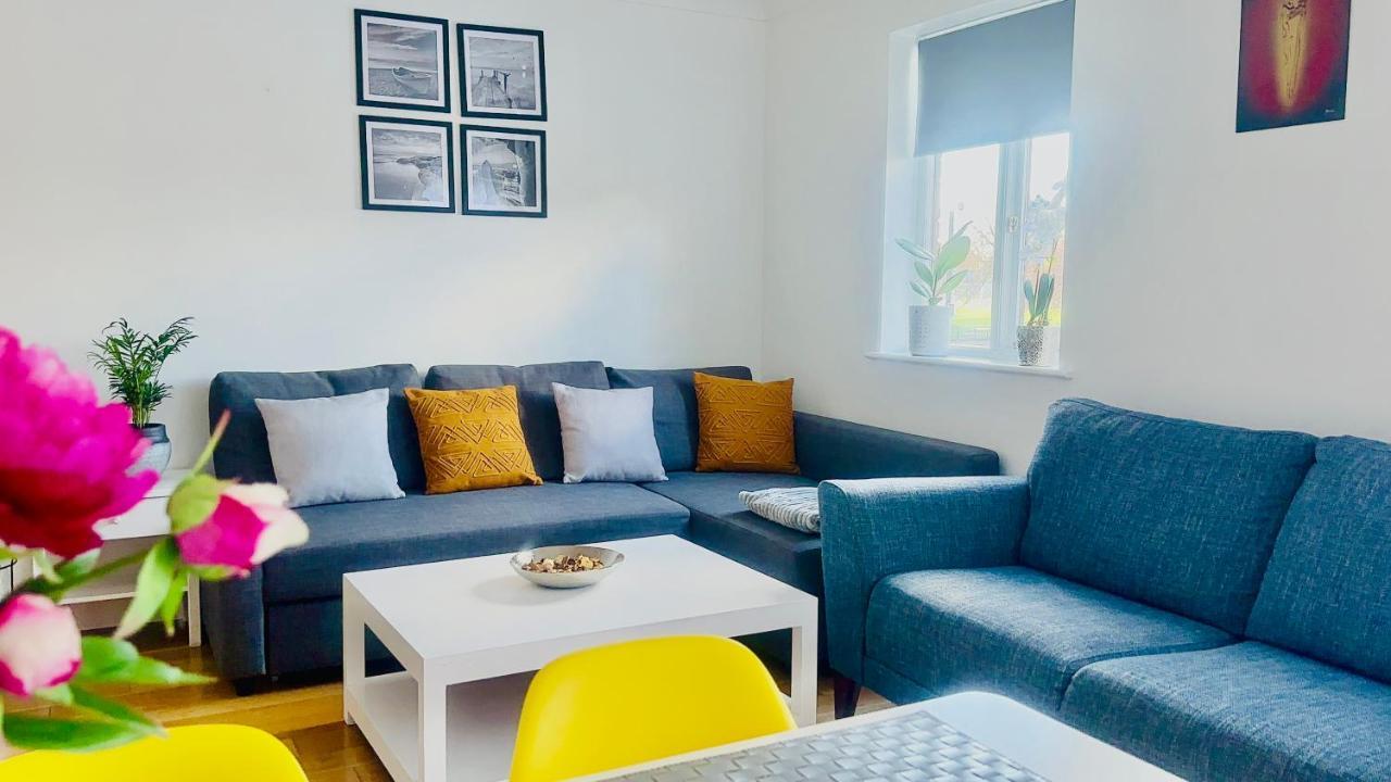 Amazing Location - City Of London- 2 Bedroom Stunning Canal View House With Private Garden,Parking & Balcony Экстерьер фото