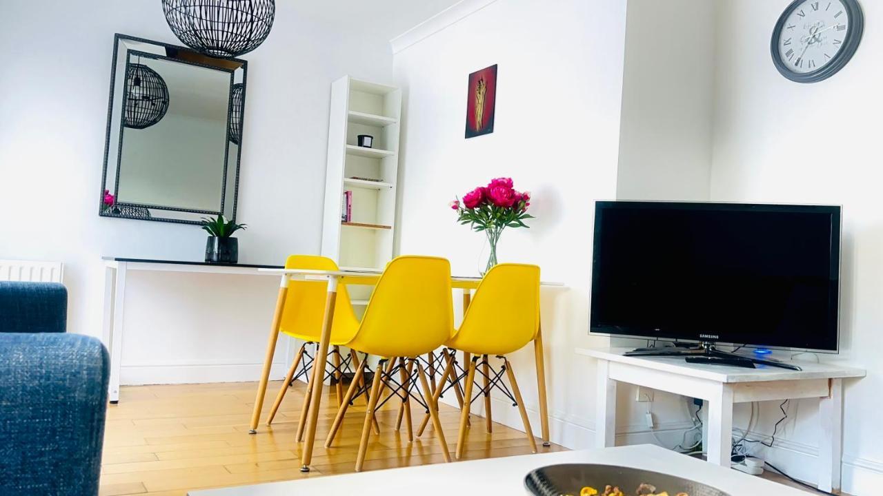 Amazing Location - City Of London- 2 Bedroom Stunning Canal View House With Private Garden,Parking & Balcony Экстерьер фото