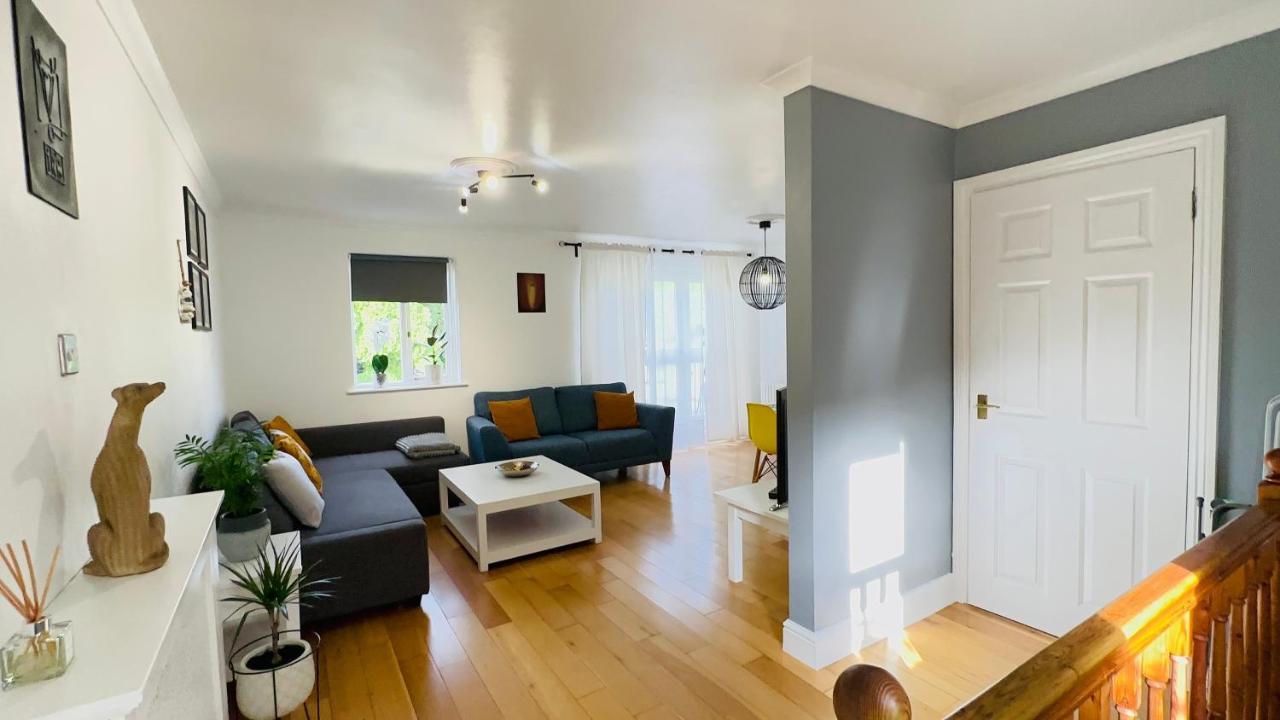 Amazing Location - City Of London- 2 Bedroom Stunning Canal View House With Private Garden,Parking & Balcony Экстерьер фото