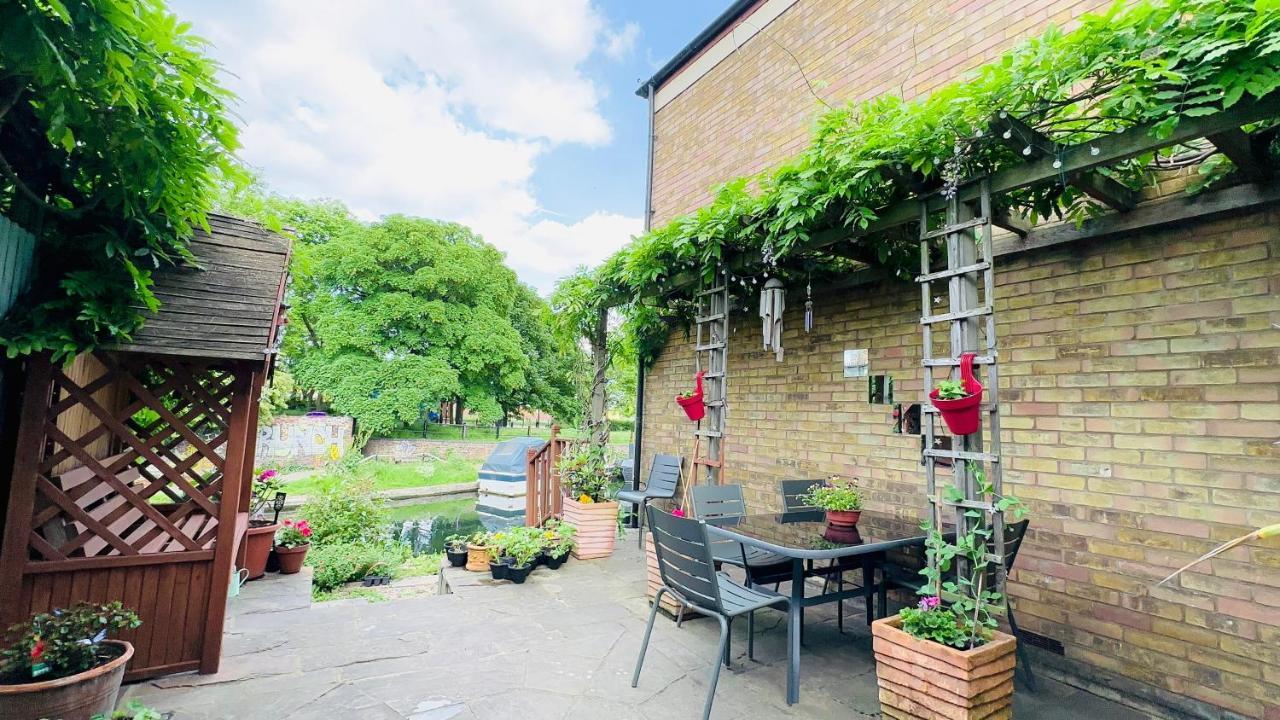 Amazing Location - City Of London- 2 Bedroom Stunning Canal View House With Private Garden,Parking & Balcony Экстерьер фото